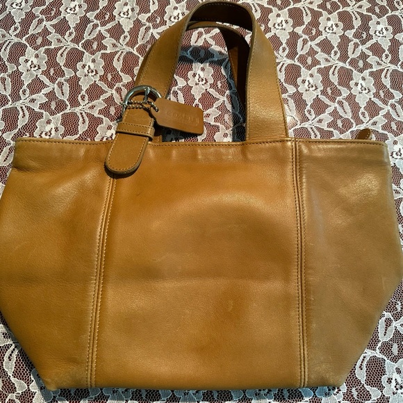 Coach purse… tan silver hardware!!! - Picture 12 of 12